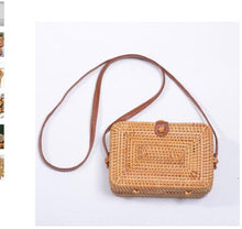 Load image into Gallery viewer, Round Straw Beach Bag