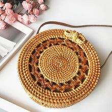 Load image into Gallery viewer, Simple Straw Round Women Shoulder Bag