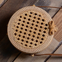 Load image into Gallery viewer, Simple Straw Round Women Shoulder Bag