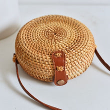 Load image into Gallery viewer, Round Straw Beach Bag