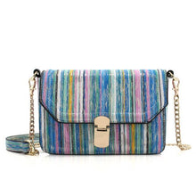 Load image into Gallery viewer, Serpentine Shoulder Bag